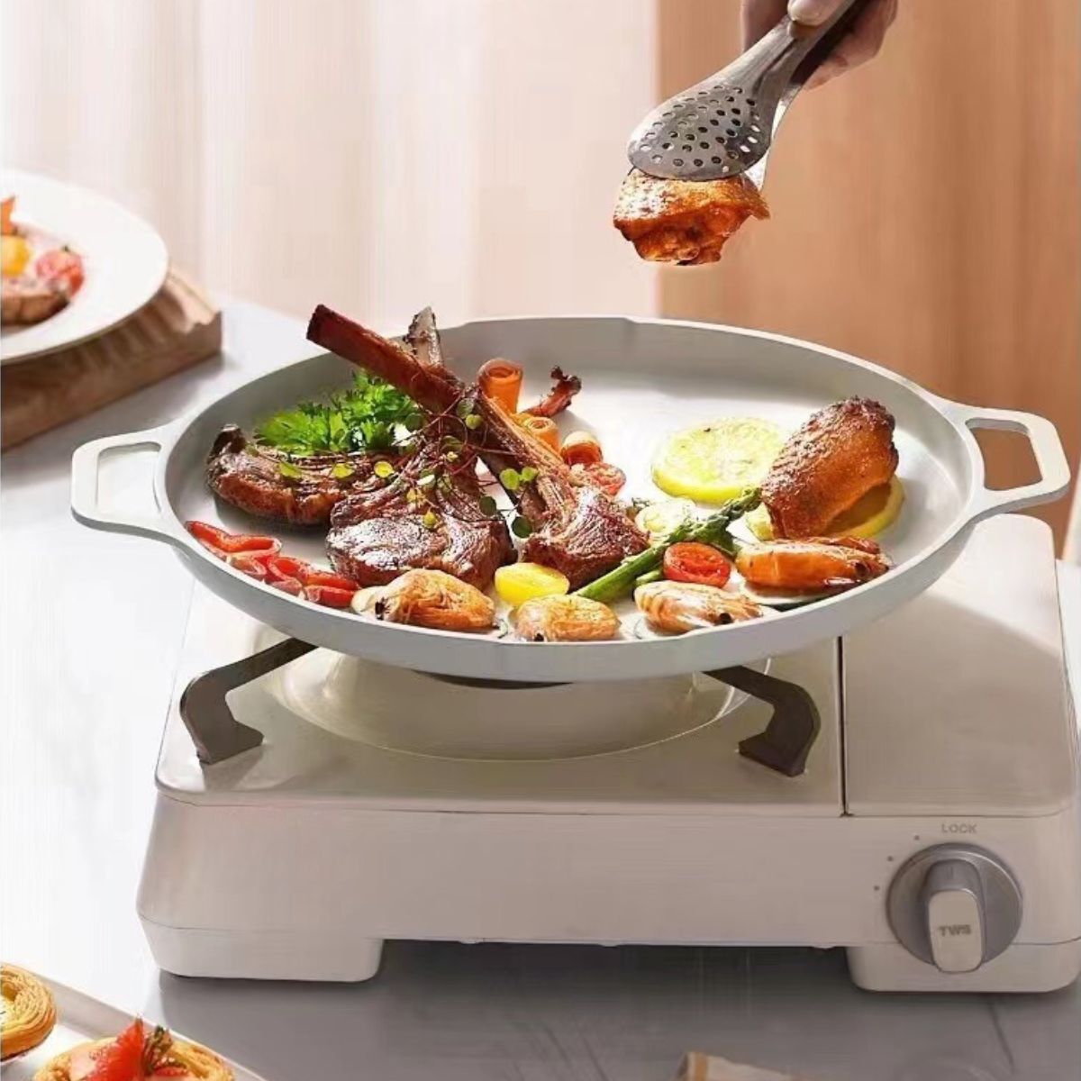 Masker BBQ Grill Pan 30cm with Heat Resistant Handles - Pink