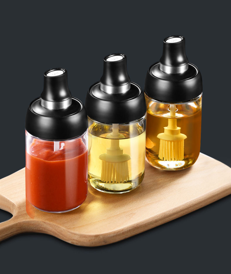 Robo Coco Spice Jug Seasoning Jar Spice Condiment Storage Container with Spoon 250ml - Black