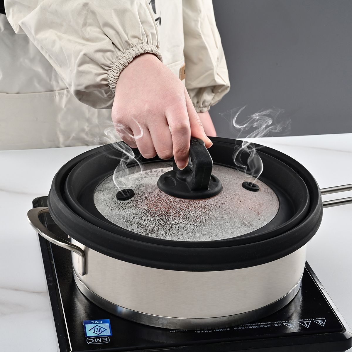 JLP Collapsible Microwave And Oven Safe BPA-free Silicone Cover 24cm~30cm - Black