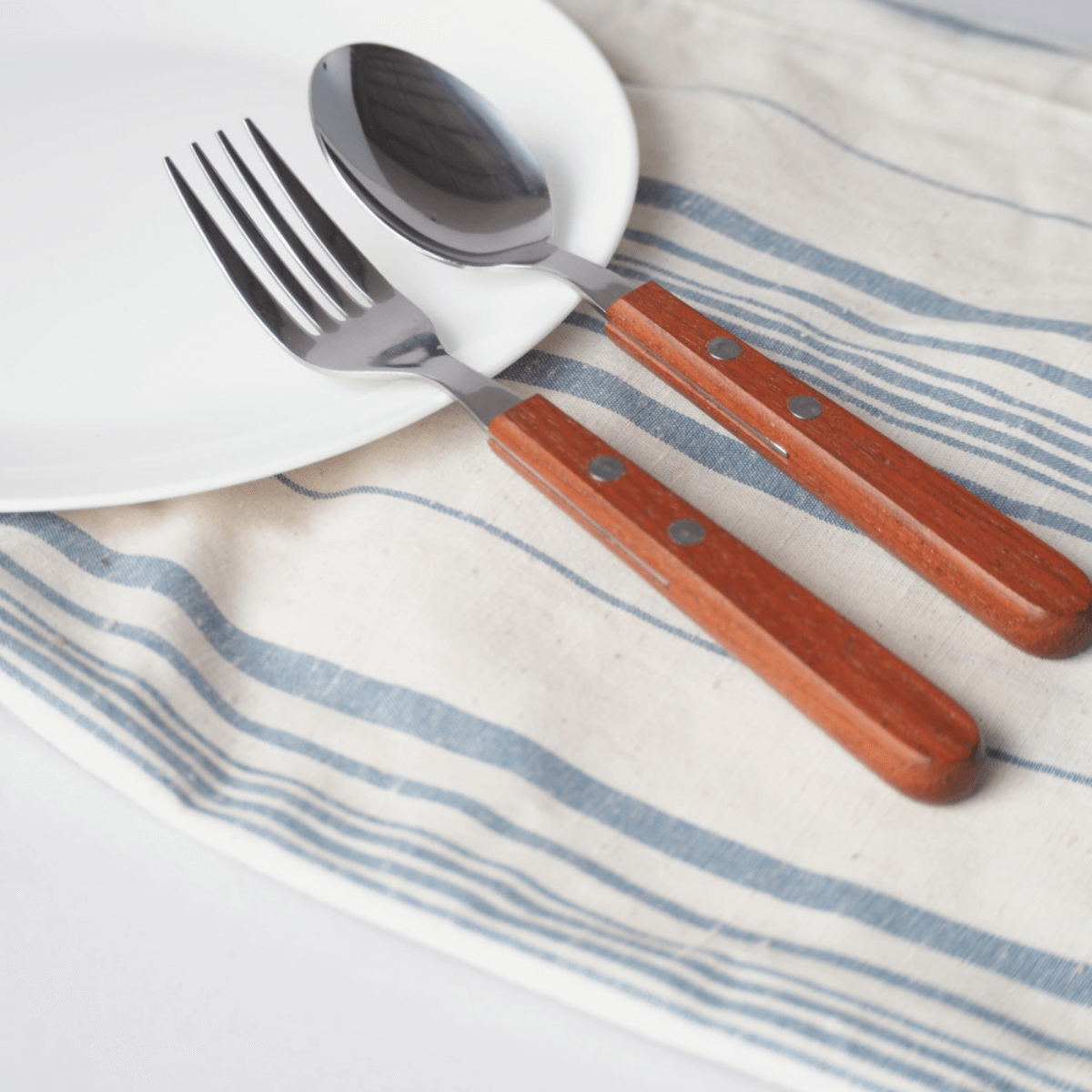 Takakuwa Dessert Spoon With Wooden Handle - 14cm