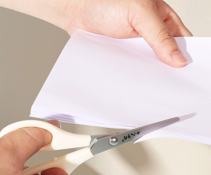 Shi Ba Zi Zuo Cream Stationery Scissors